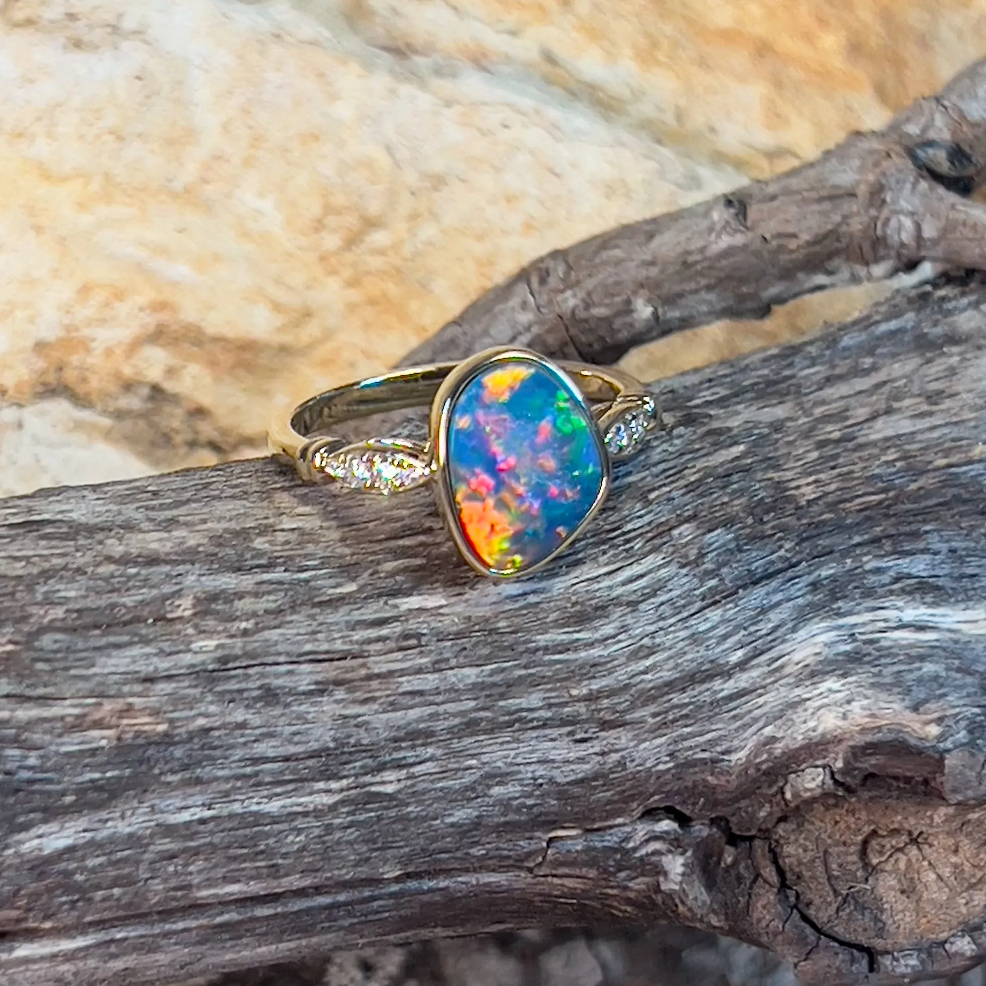 14kt Yellow Gold Opal doublet 1.71ct and diamond ring