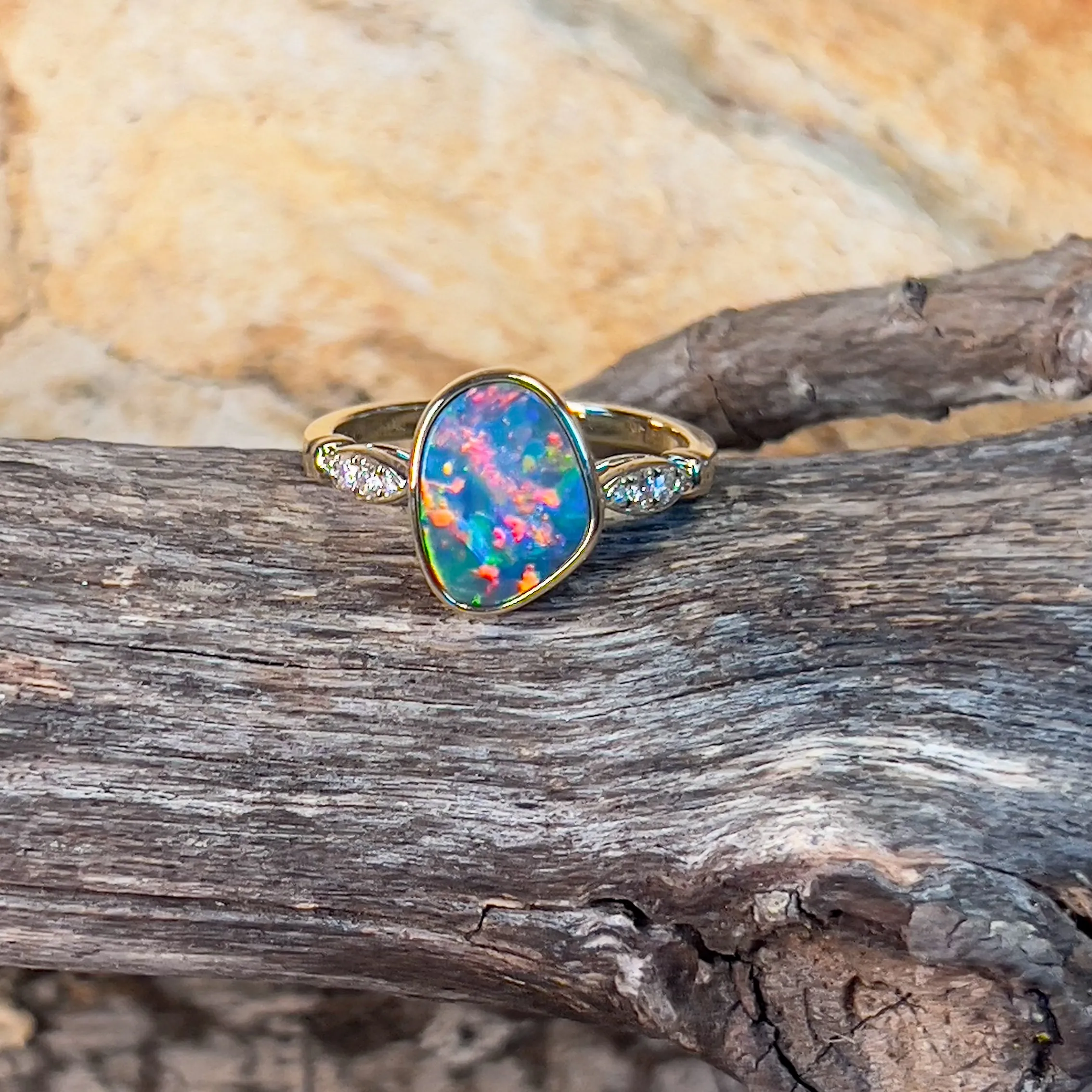 14kt Yellow Gold Opal doublet 1.71ct and diamond ring