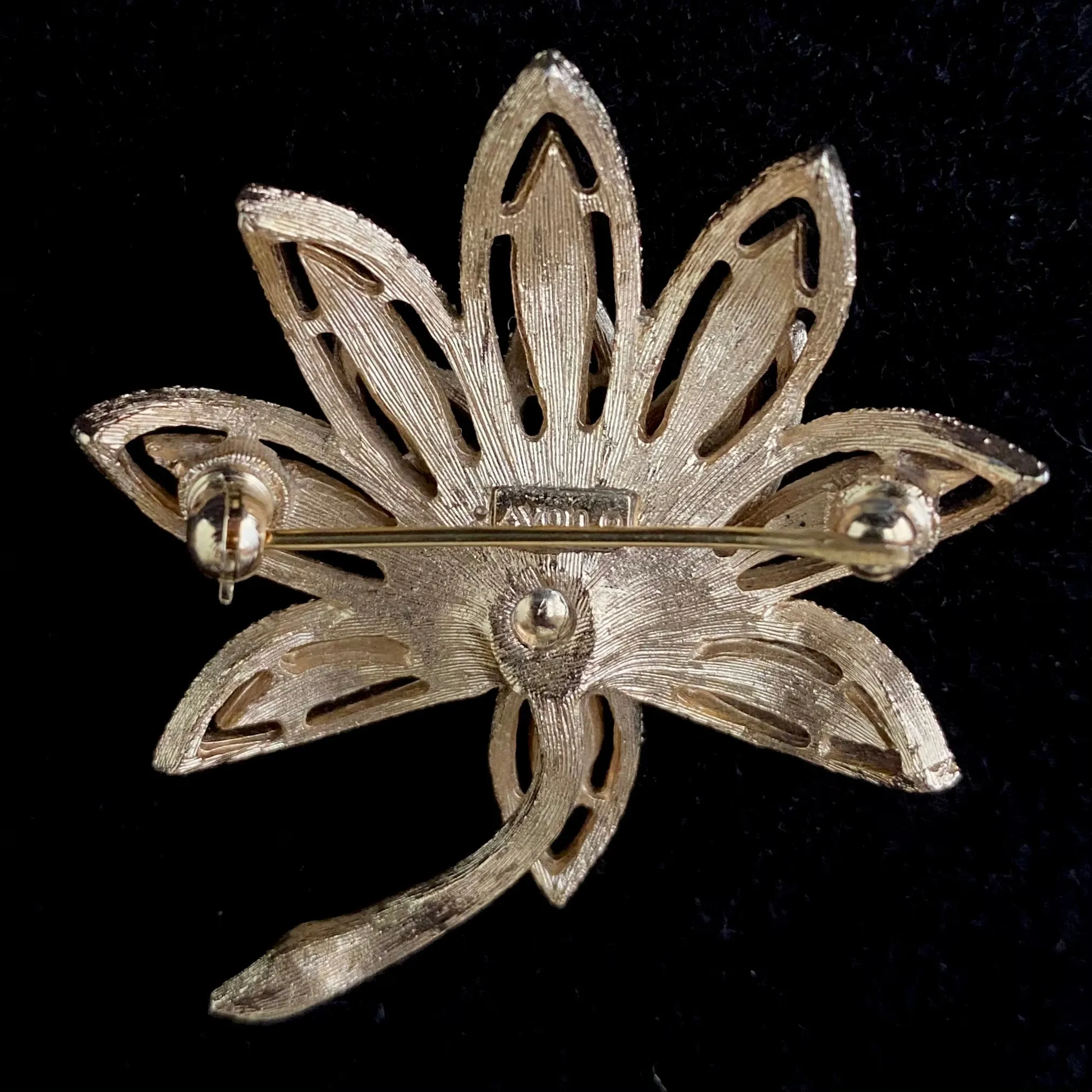 1971 Avon Precious Pretender Brooch