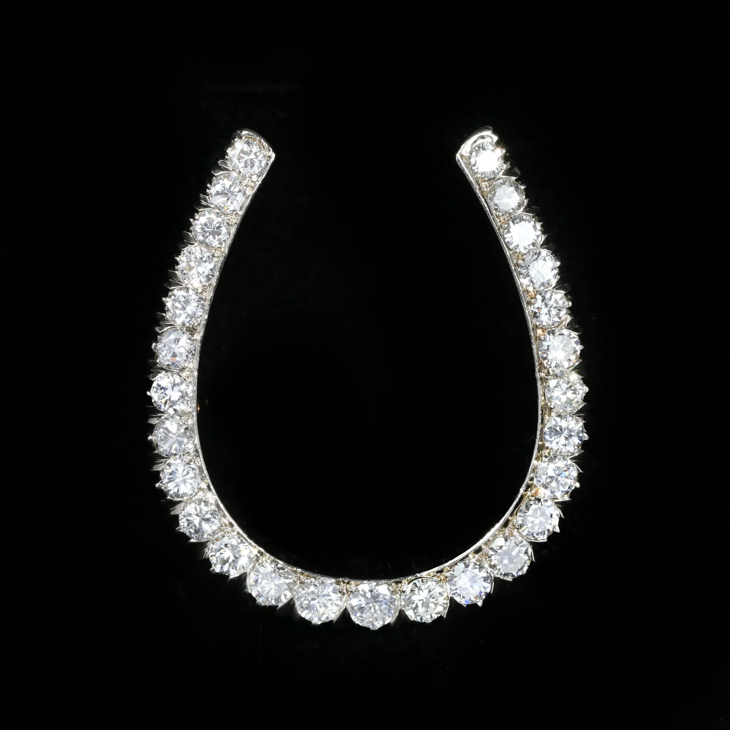Art Deco 2.50 CTW Old European Cut Diamond Horseshoe Brooch