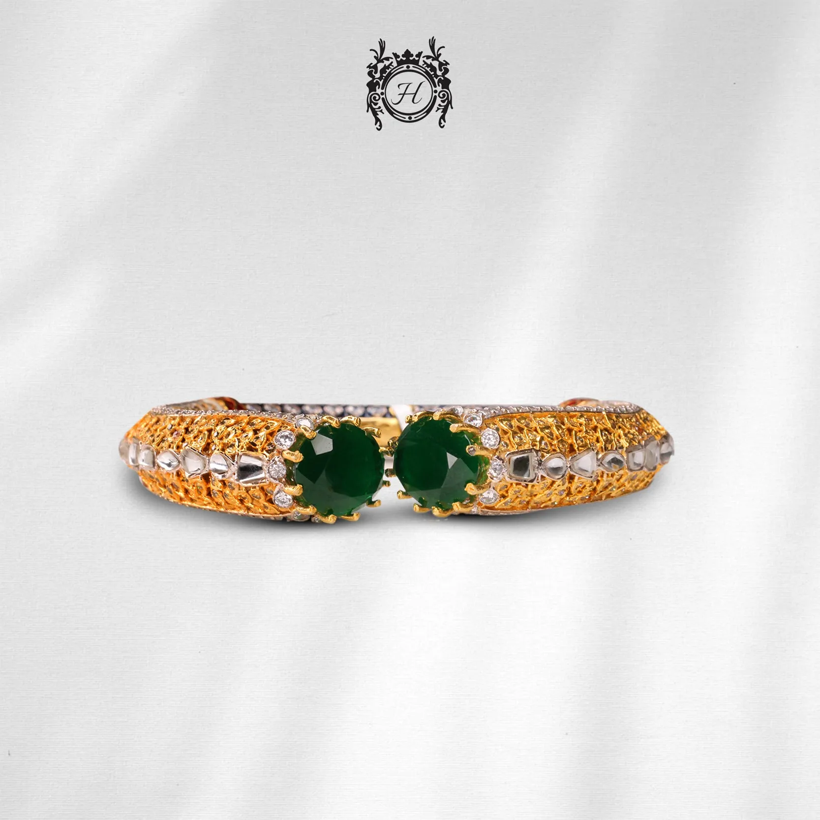 Bangle in Jade, Zircons and Enamel