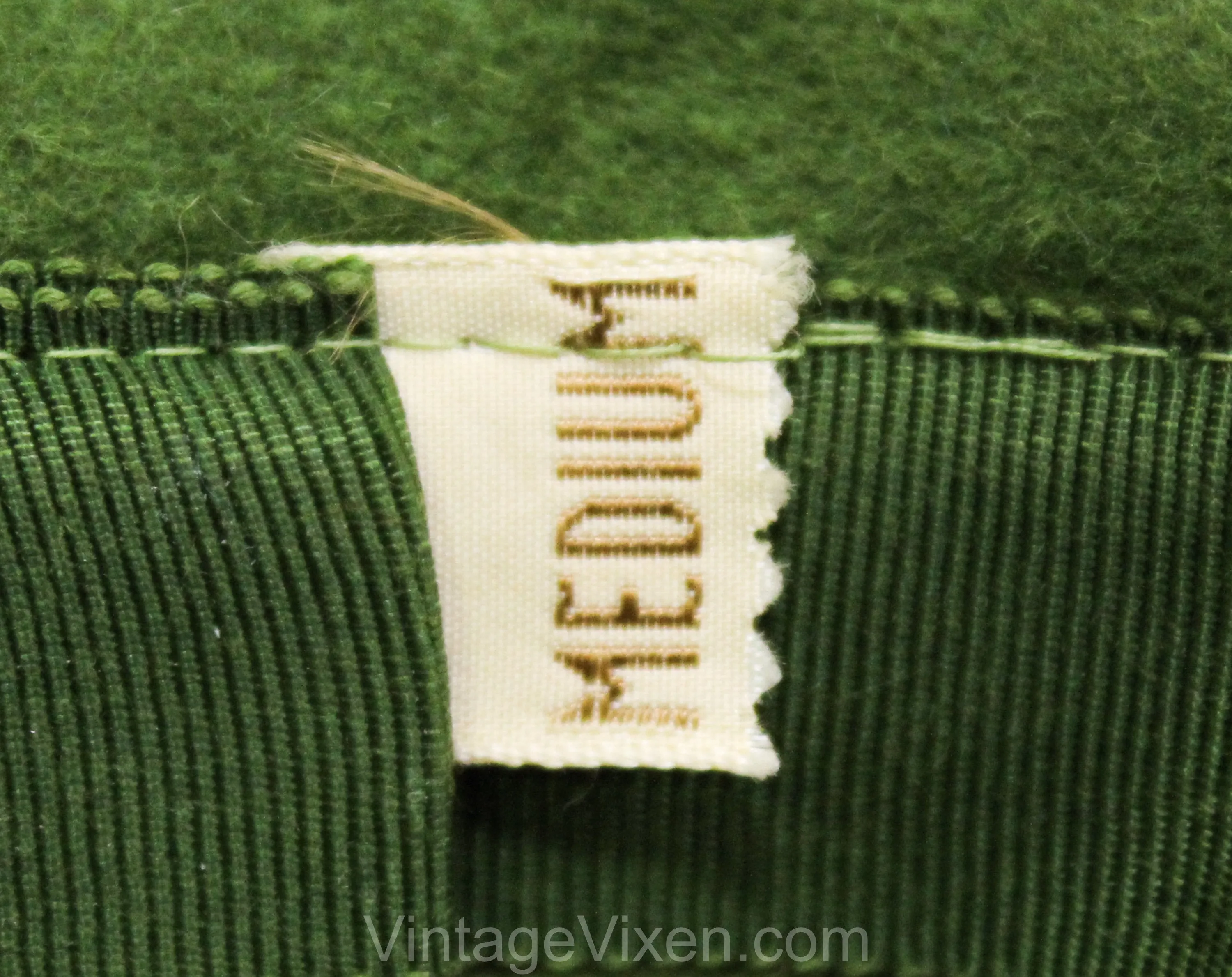 Charming 1960s Olive Hat - Avocado Green Velour Breton Bowl Hat with Grosgrain Bow - Audrey 60s Spring Fall Chic - Imported Fur Fiber