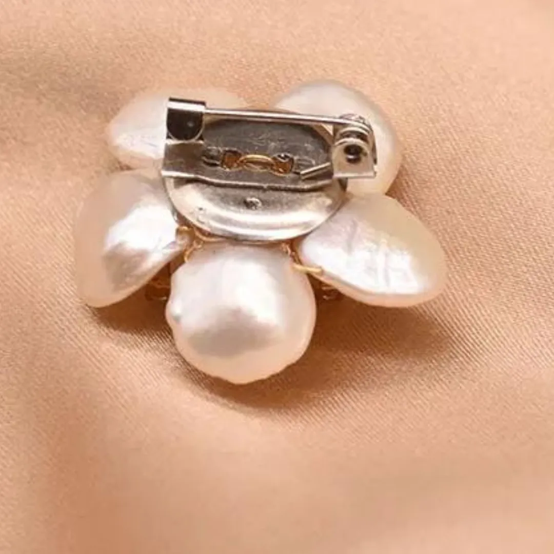 Chokore Natural Baroque Floral Brooch (Yellow)