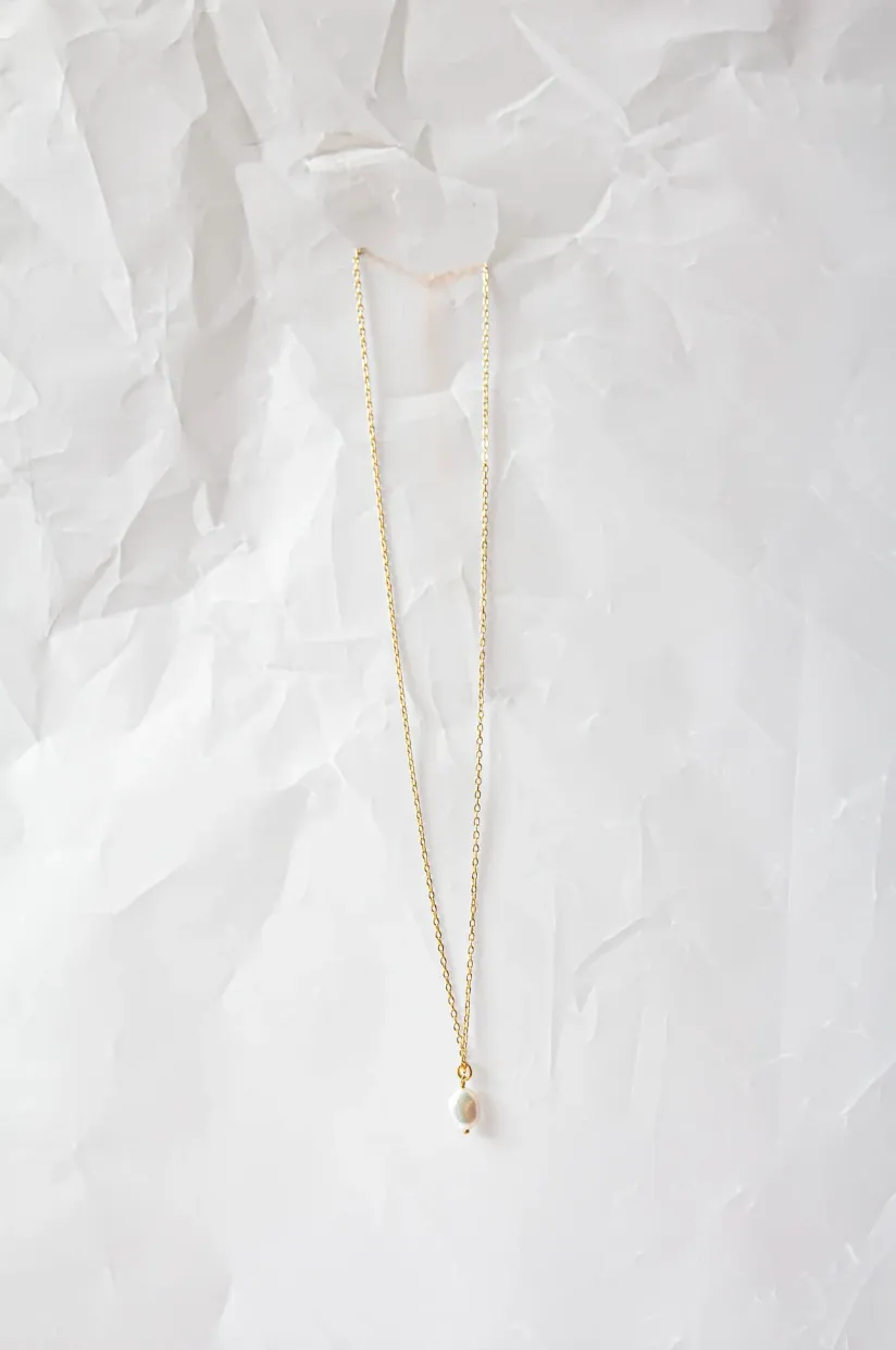 Crushes - Baby Pearl Necklace, Gold
