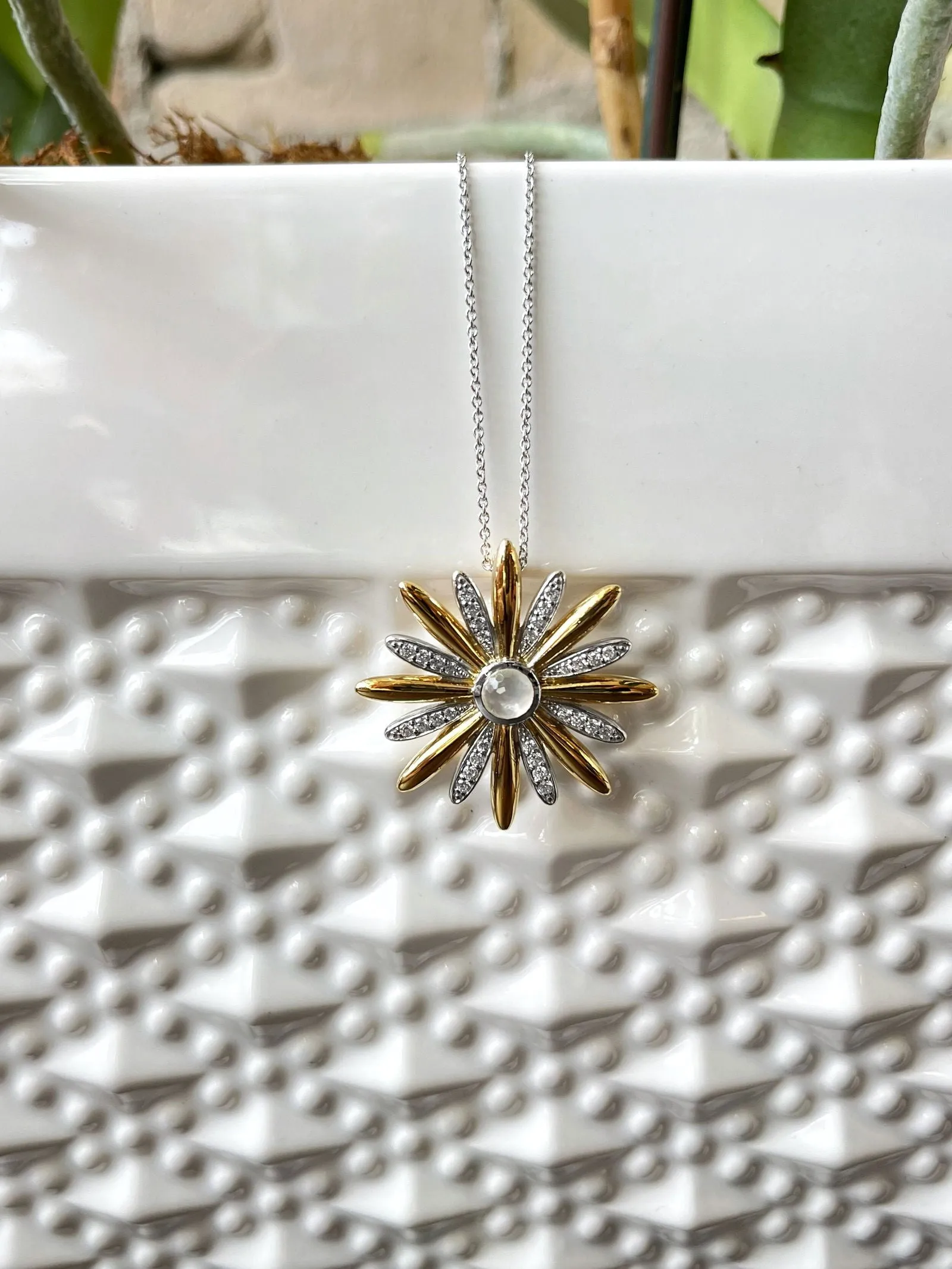 Daisy Necklace