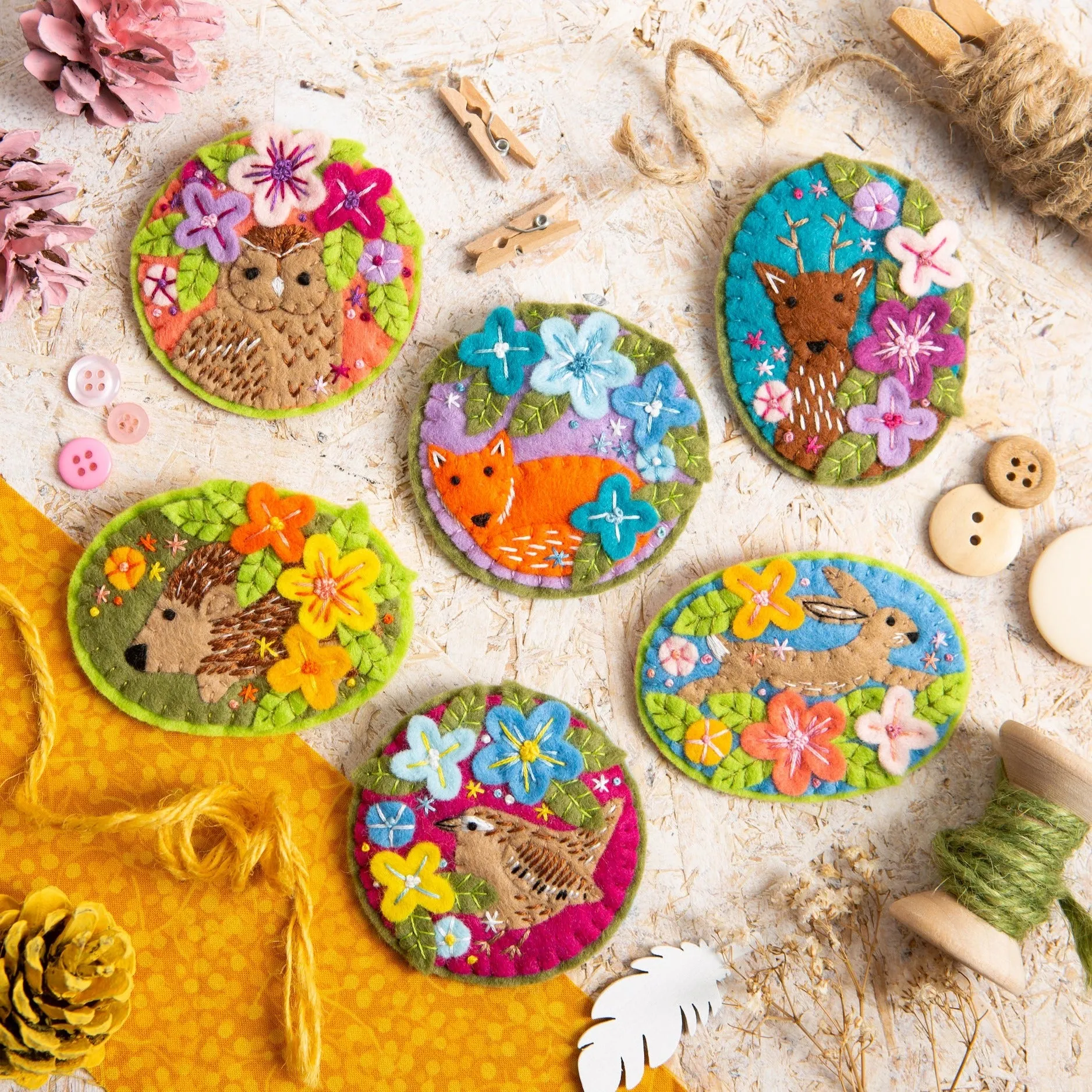 Deer Felt Craft Brooch Kit