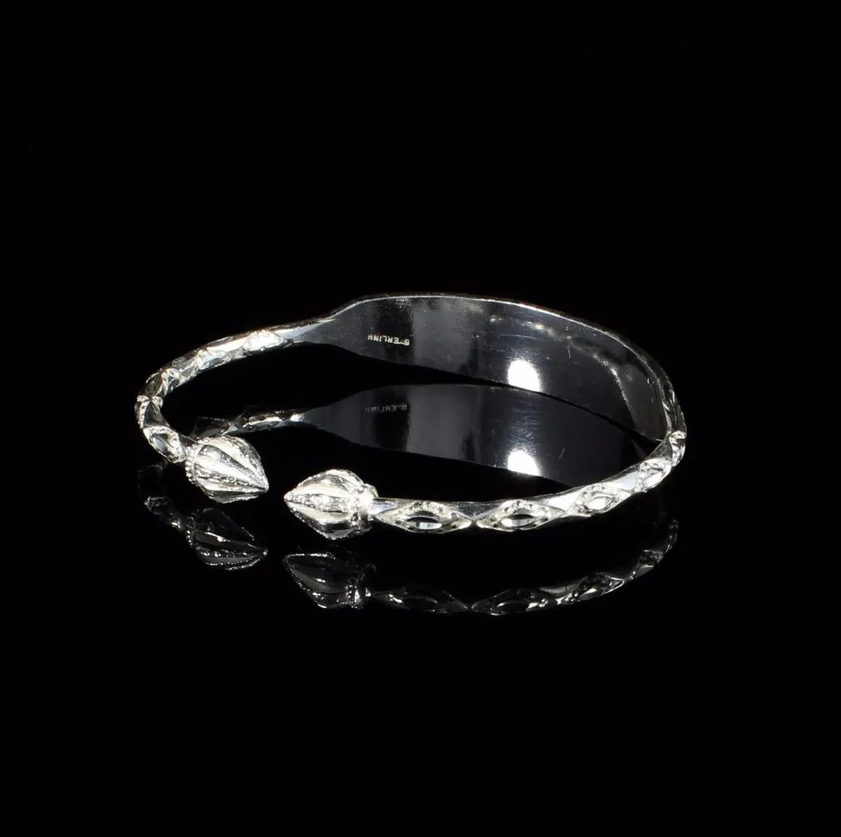 Engravable Heavy Cocoa Pod Bangle with Diamante Pattern