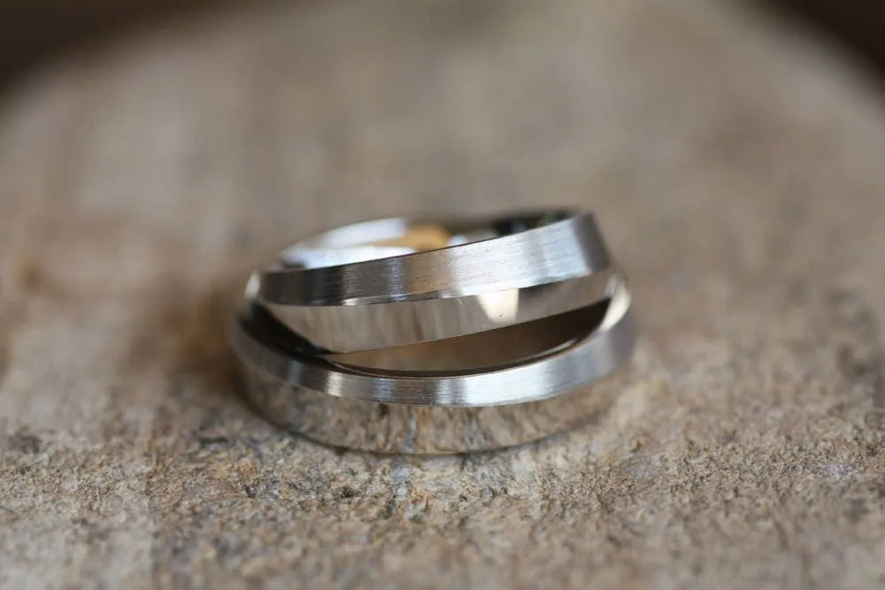 Gold Wedding diamond ring for couples