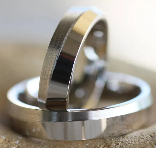 Gold Wedding diamond ring for couples