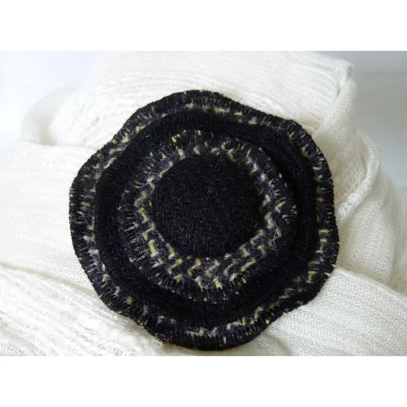 Harris Tweed Three Layer Brooch - Grey Lemon & Black