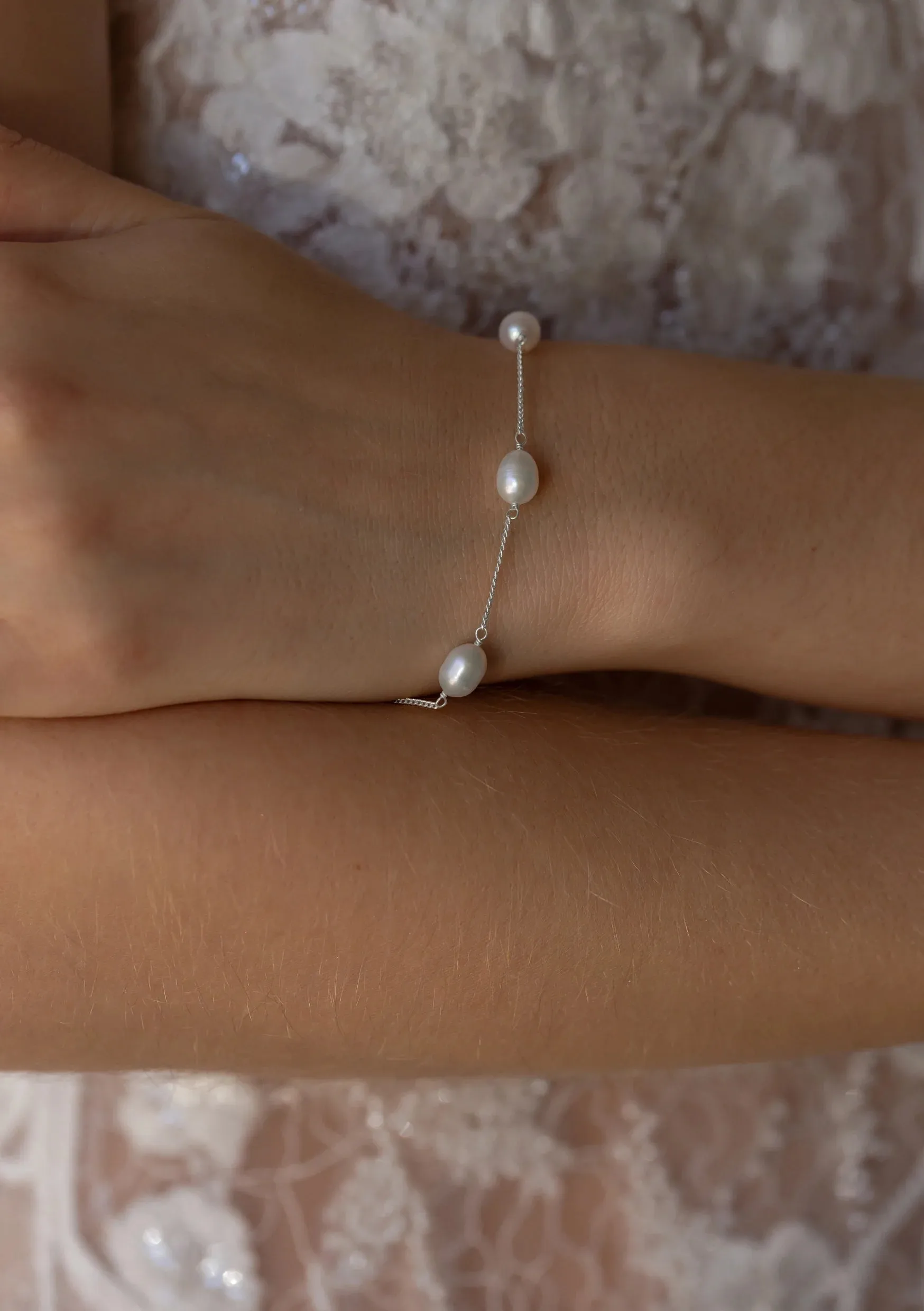 Lola Knight - Faith Pearl Bridal Bracelet - Silver
