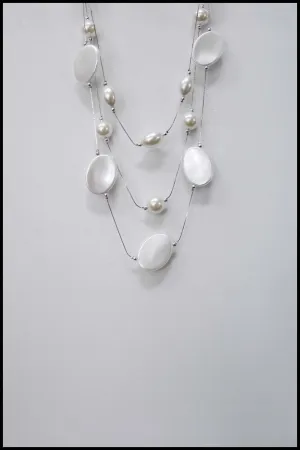 Off-white Imitation Pearl Bead Necklace