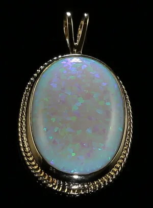 Opal Gold Pendant 30Ct In Size