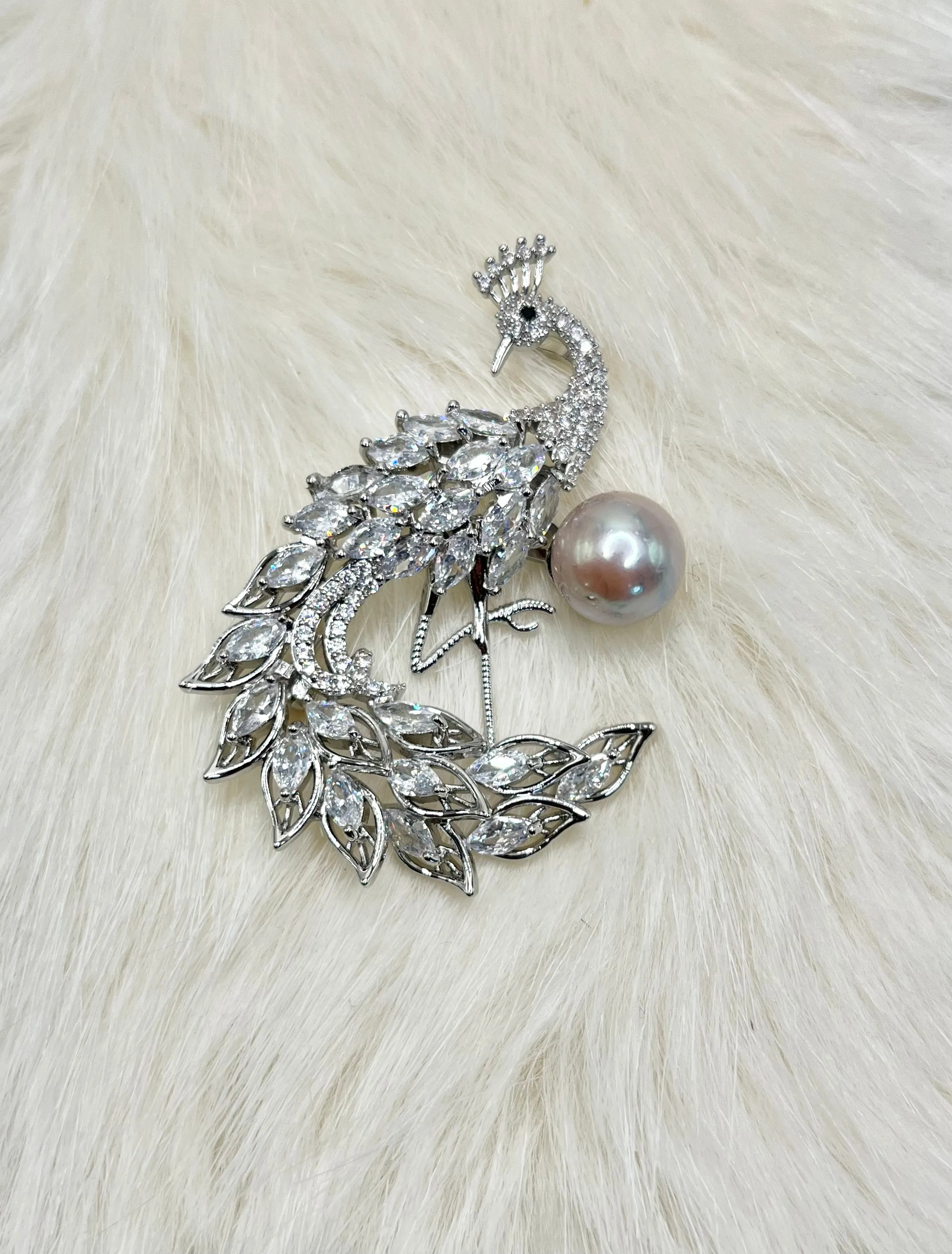 PEACOCK SOUTH SEA PEARL BROOCH