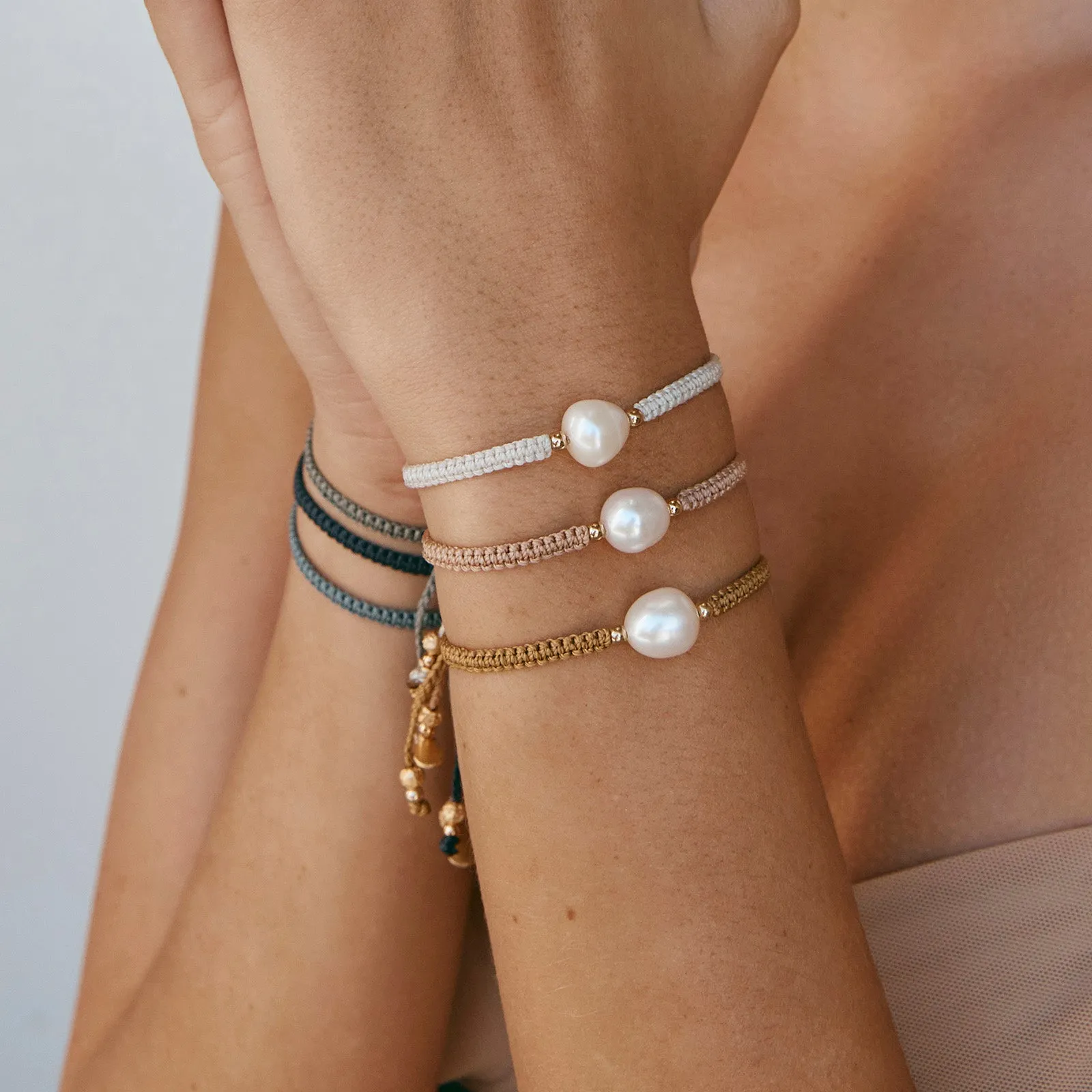PEARL ROPE BRACELET - OYSTER