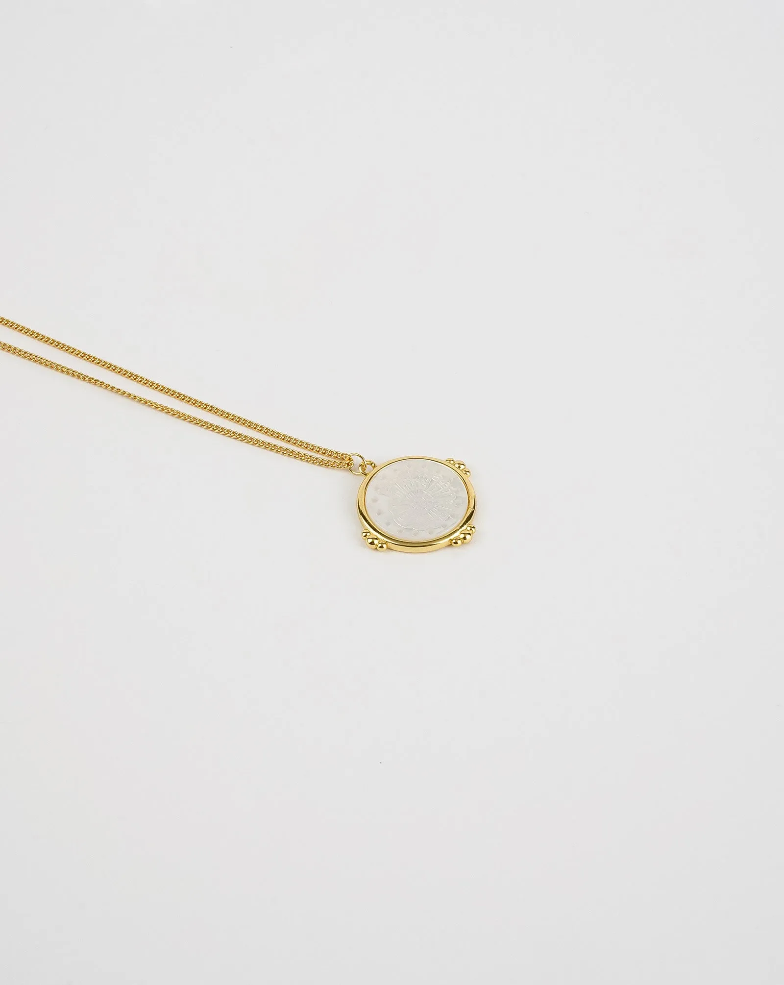 Sea Shell Print Pearl Necklace