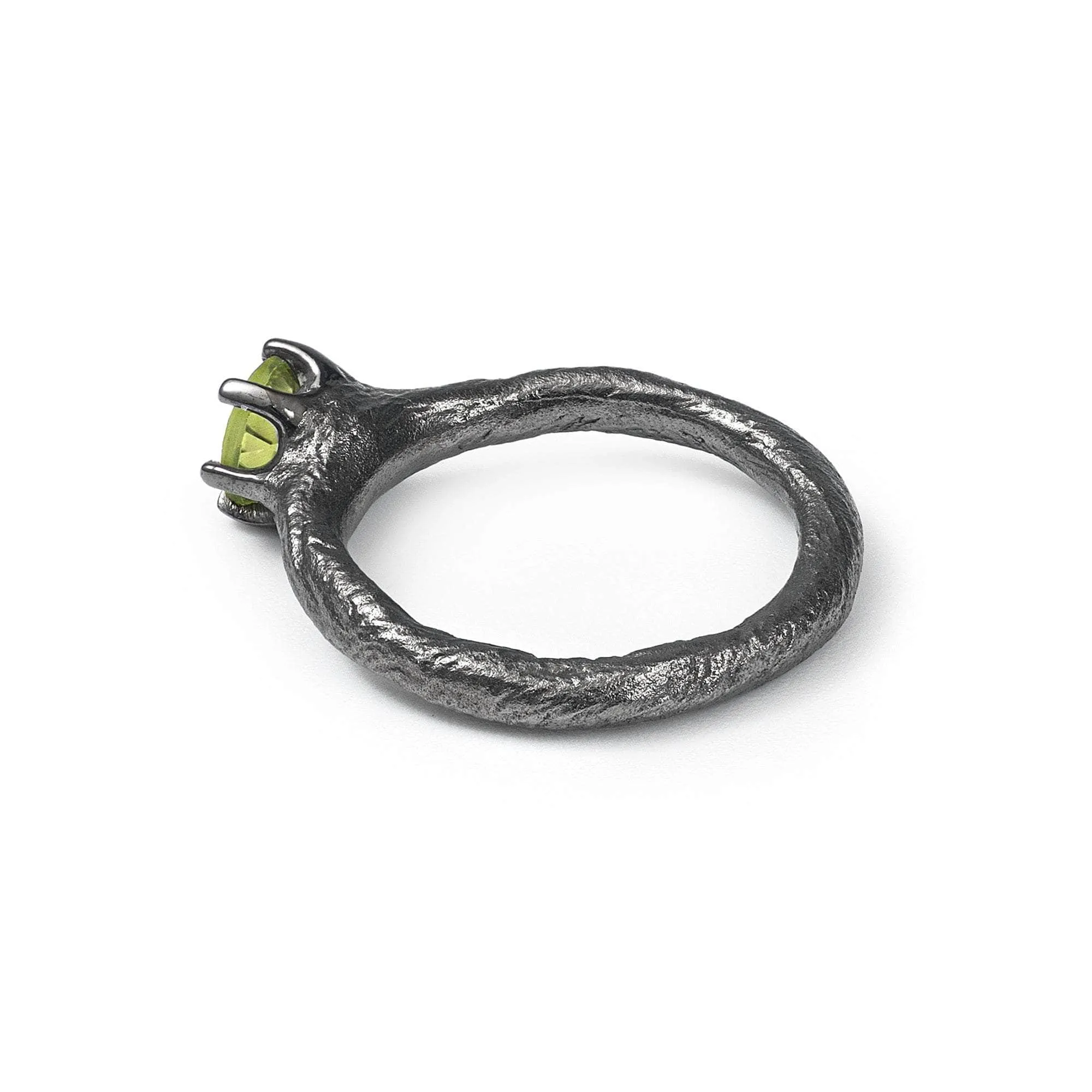 Shobu Peridot Ring