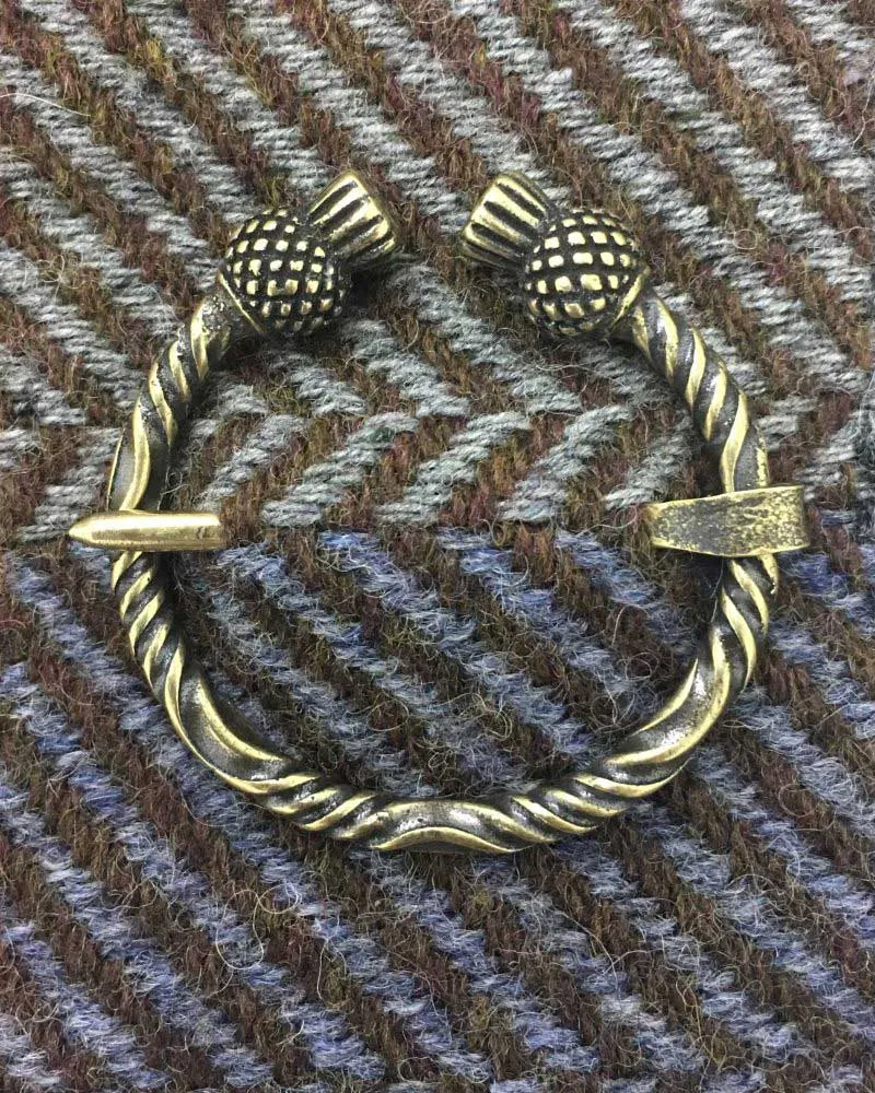 Thistle Brooch - Medium
