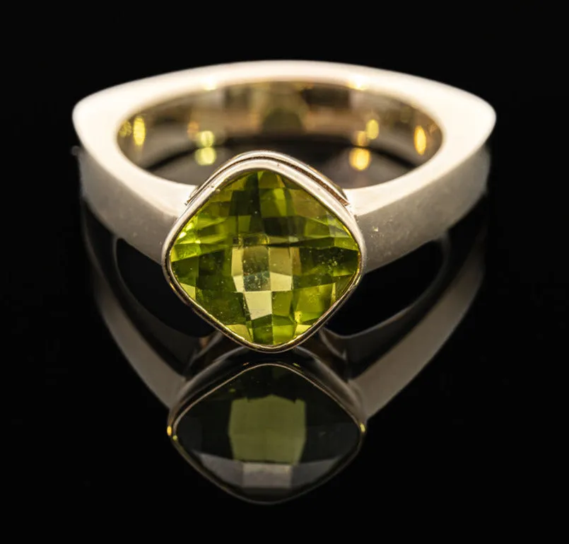 Unique Yellow Gold Peridot Ring (Men's/Women's)