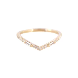 V Baguette & Round Diamonds Wedding Ring